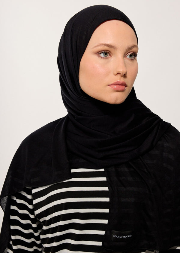 HOUSE OF MODEST BLACK COTTON BONNET SCARF