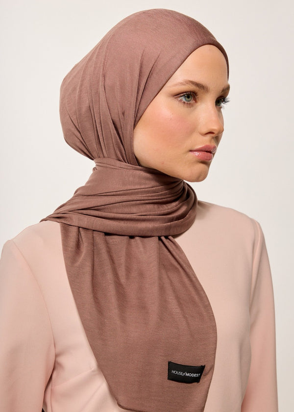 HOUSE OF MODEST  WARM MOCHA JERSEY SCARF