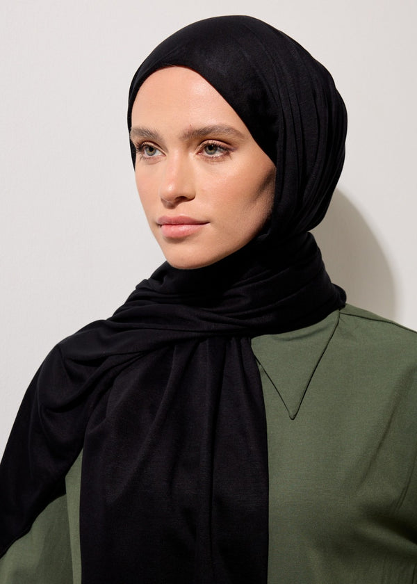 HOUSE OF MODEST BLACK JERSEY SCARF